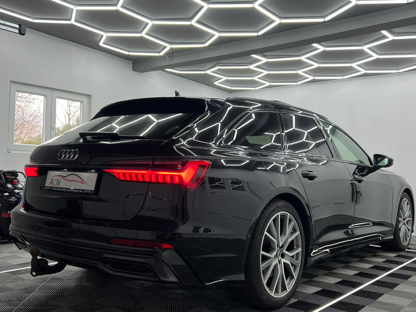 Fahrzeugabbildung Audi A6 Avant 50 TDI Quattro S-LINE/HDMATRIX/AHK/AMBI