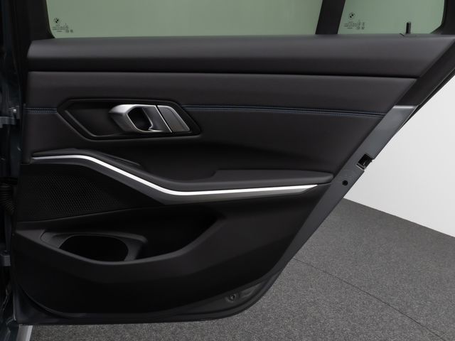 BMW 330 M Sportpaket, 2023 — 32