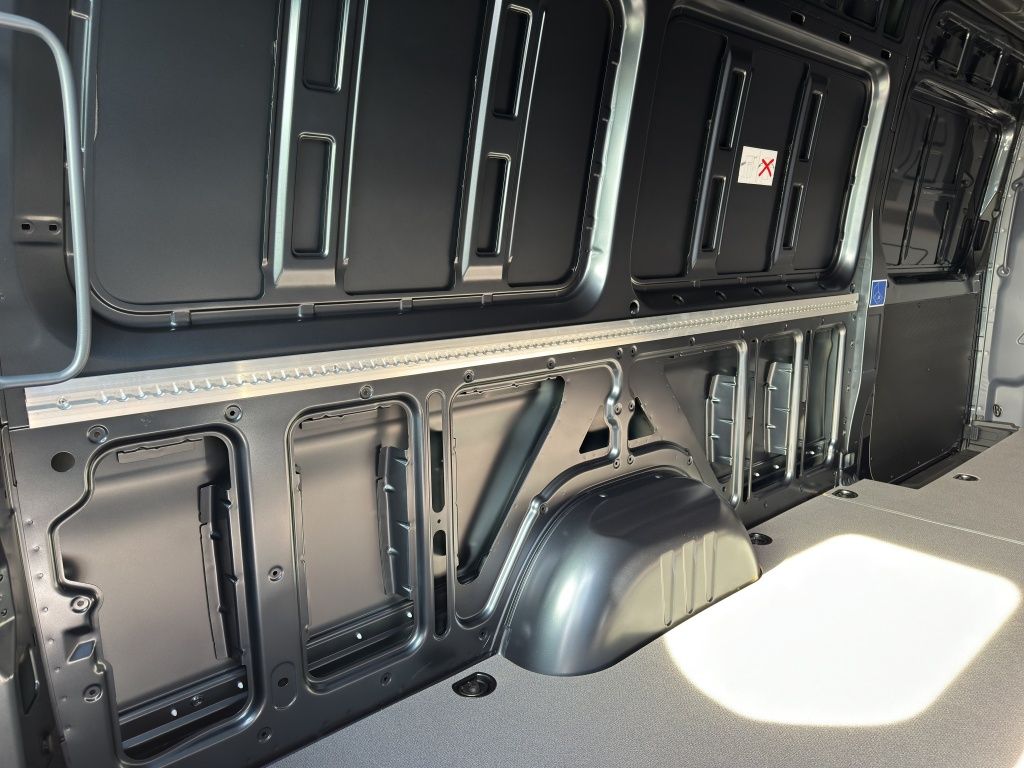 Fahrzeugabbildung Mercedes-Benz Sprinter 415 CDI Kasten PRO Hochdach Lang AHK