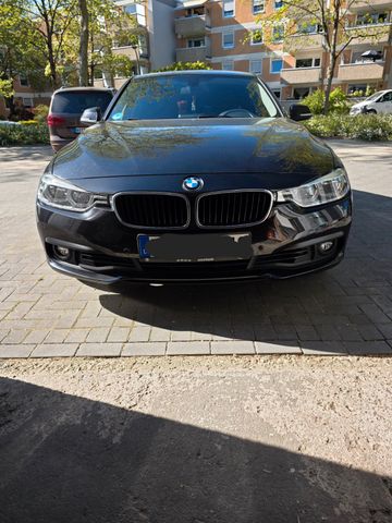 BMW 320i Automatic Advantage