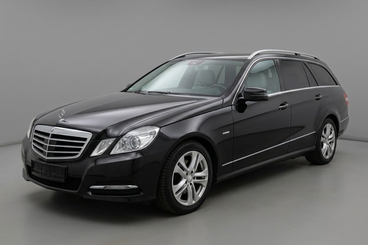 Mercedes E 200 - 1