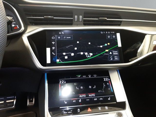 Fahrzeugabbildung Audi A6 Avant S line 55TFSIe HeadUp AHK StdHz Matrix