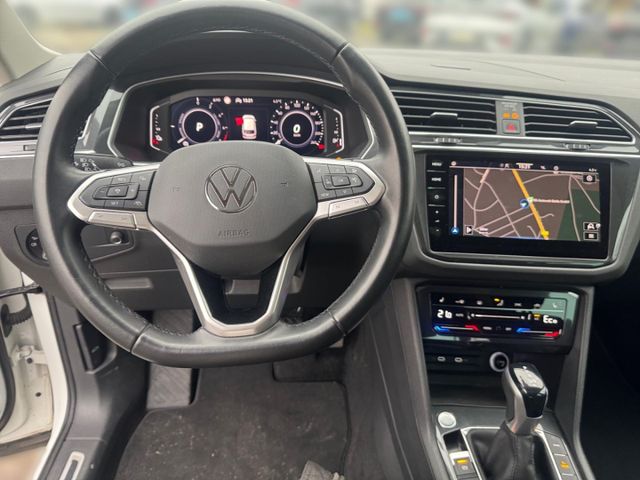 Tiguan Elegance eHybrid DSG IQ Light Panorama AH