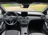 Mercedes-Benz A 180  Automatik Licht-, Business-, Spiegelpaket - Mercedes-Benz A 180 aus 2016