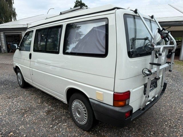 Fahrzeugabbildung Volkswagen T4 California 2.4 Diesel mit Aufstelldach