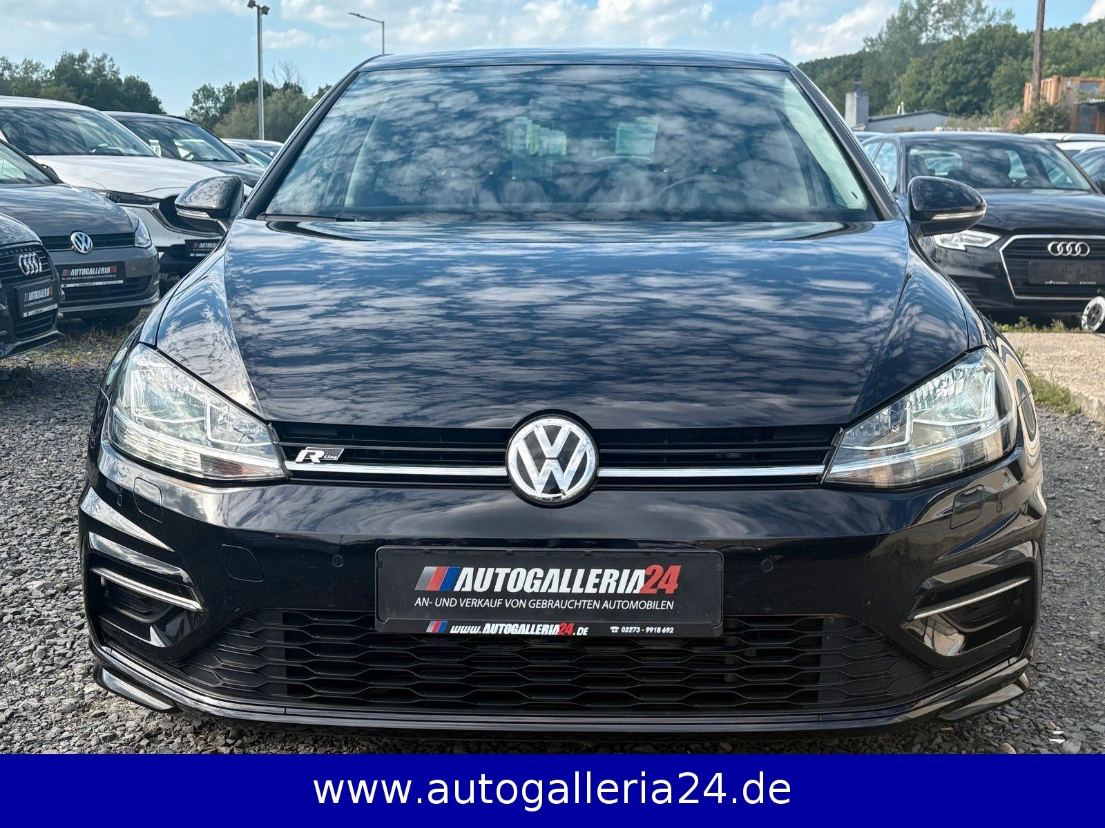Fahrzeugabbildung Volkswagen Golf VII 1.5 TSI ACT DSG Sound Navi R-LINE ACC