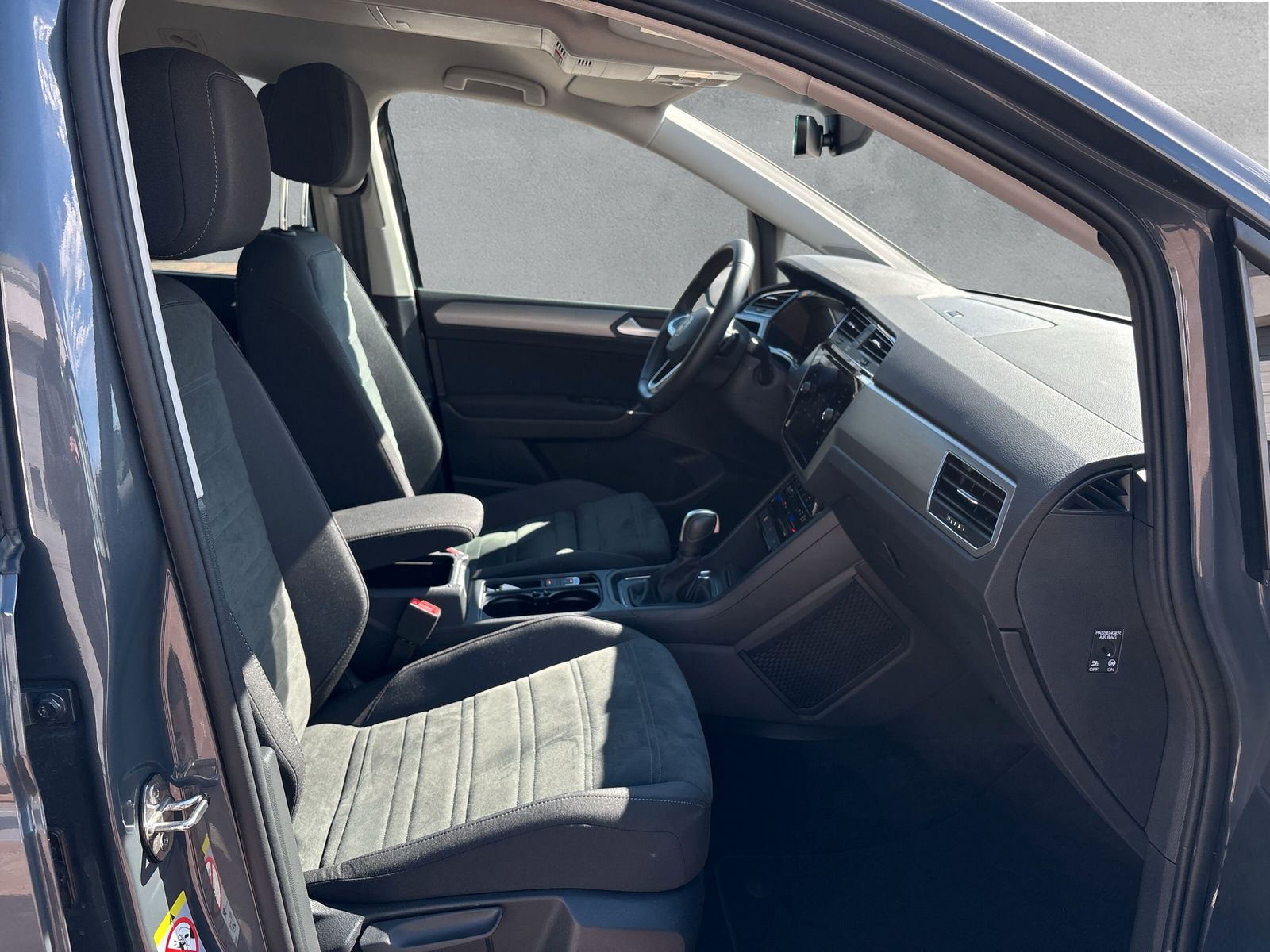 Fahrzeugabbildung Volkswagen Touran Comfortline 2.0 TDI DSG AHK