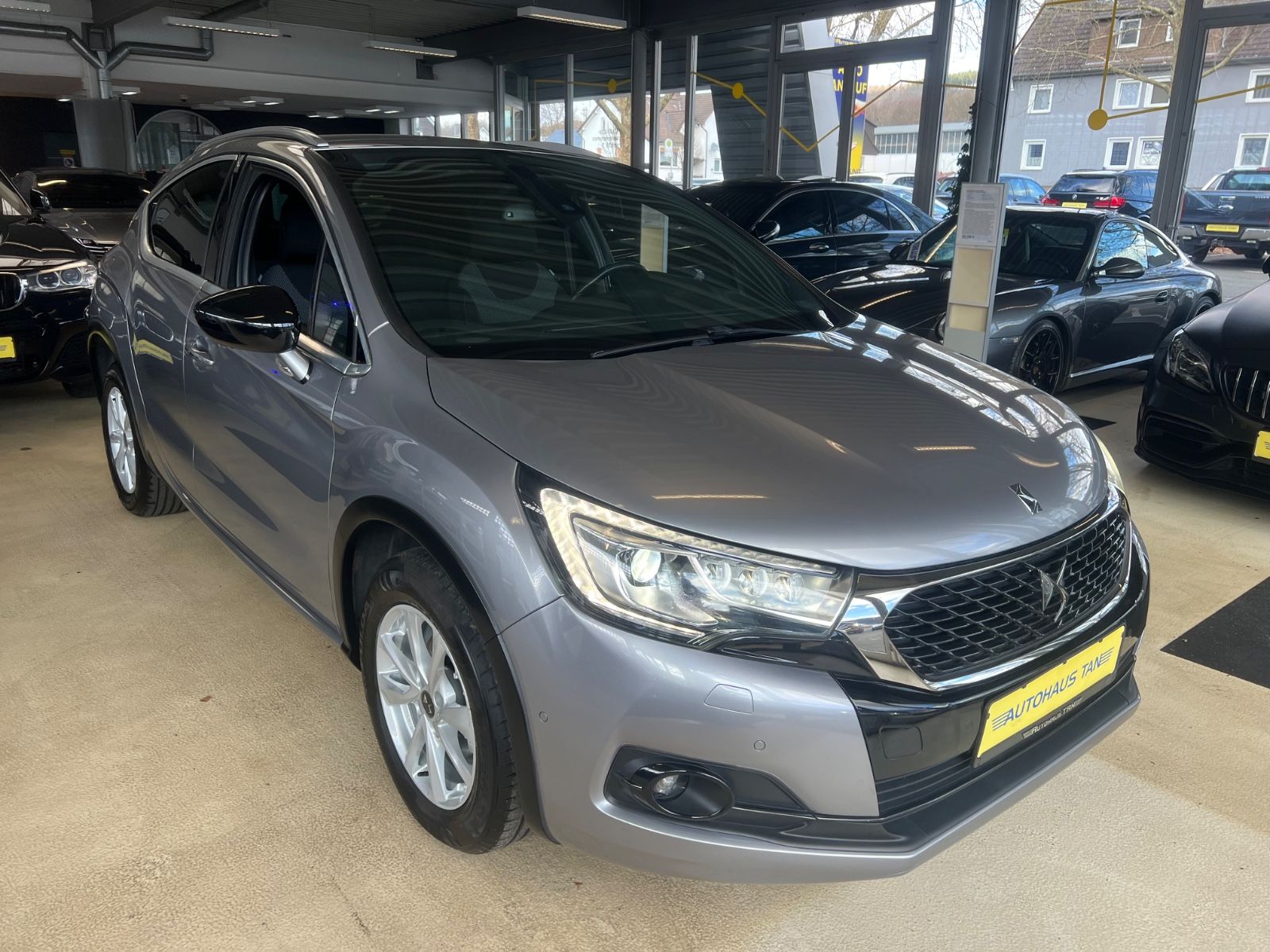 Fahrzeugabbildung Citroën DS4 Crossback *RÜCKFAHRKAMERA*NAVI*