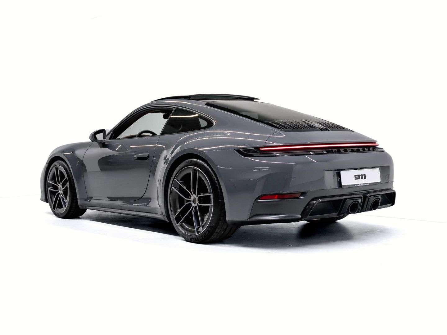 Porsche 992 Carrera 4 GTS imagem 3