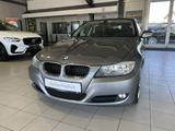 BMW 320i Touring AHK *KEIN VERKAUF AN PRIVAT* - BMW 320 aus 2011: 320i