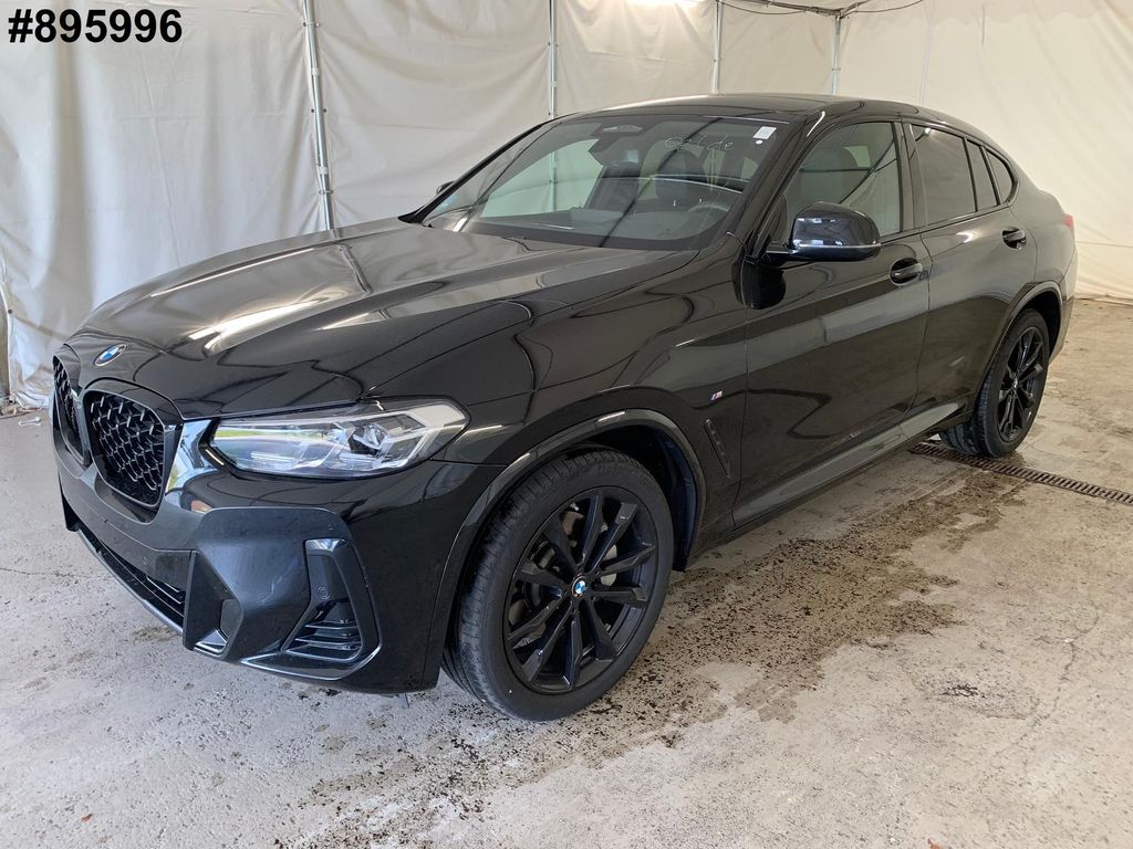 Image of BMW X4