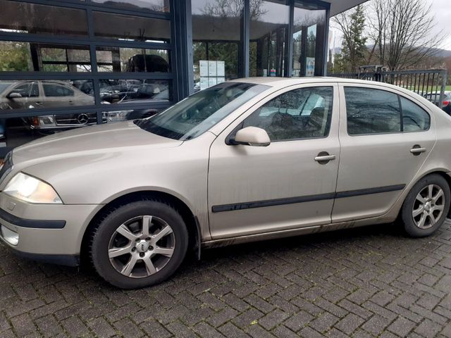 Skoda Octavia Lim. Elegance AUTOMATIK