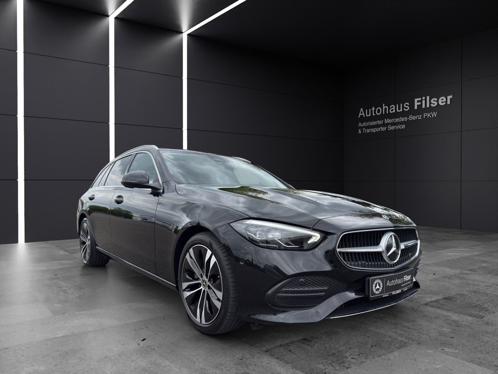 MERCEDES-BENZ C 300dT*Avantgarde*Distronic*RFK* Totwinkel*LED*