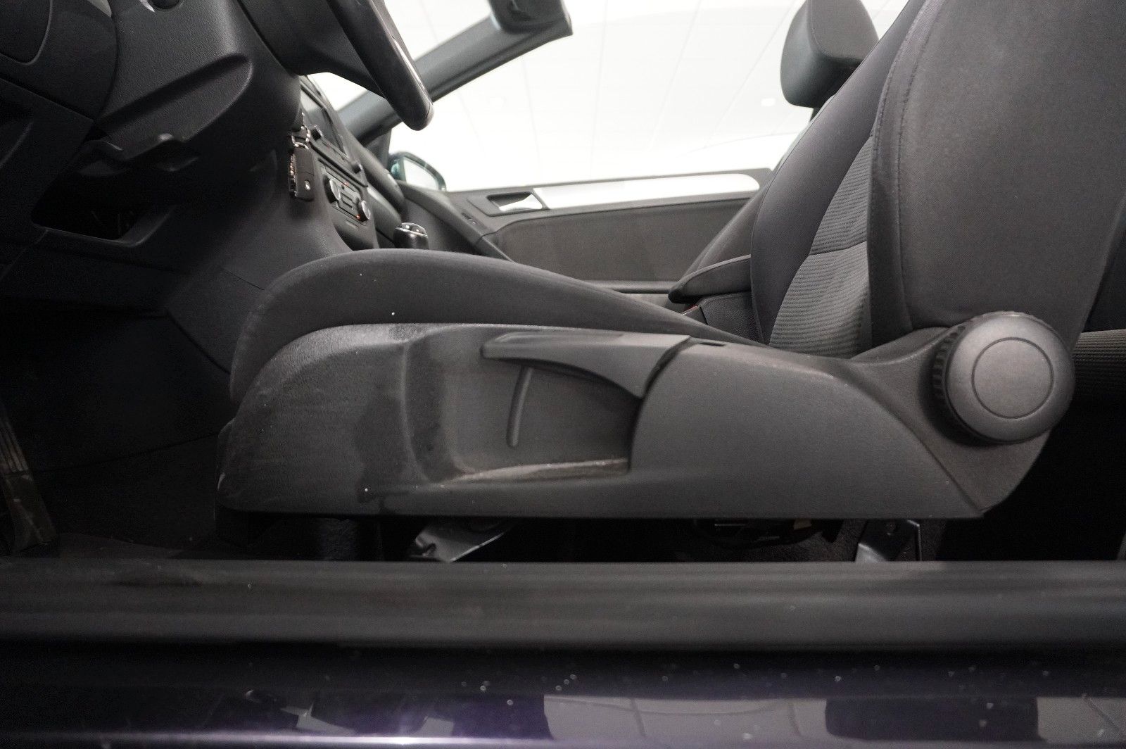 Fahrzeugabbildung Volkswagen Golf VI Cabriolet 1.2 TSI NAVI/SHZ/USB/PDC/TEMP.