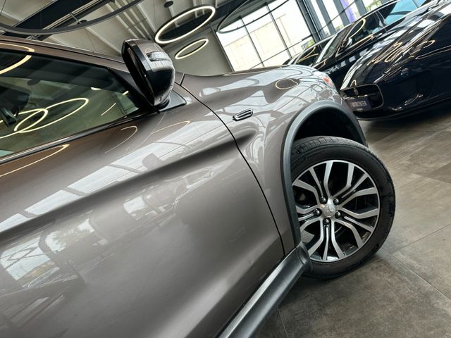 MYAUTOCENTER – Gebraucht- und Jahreswagen mit Werkstattservice in Pfaffenhofen Mitsubishi ASX Edition 100+ 4WD *TÜV*Xenon*Kamera*