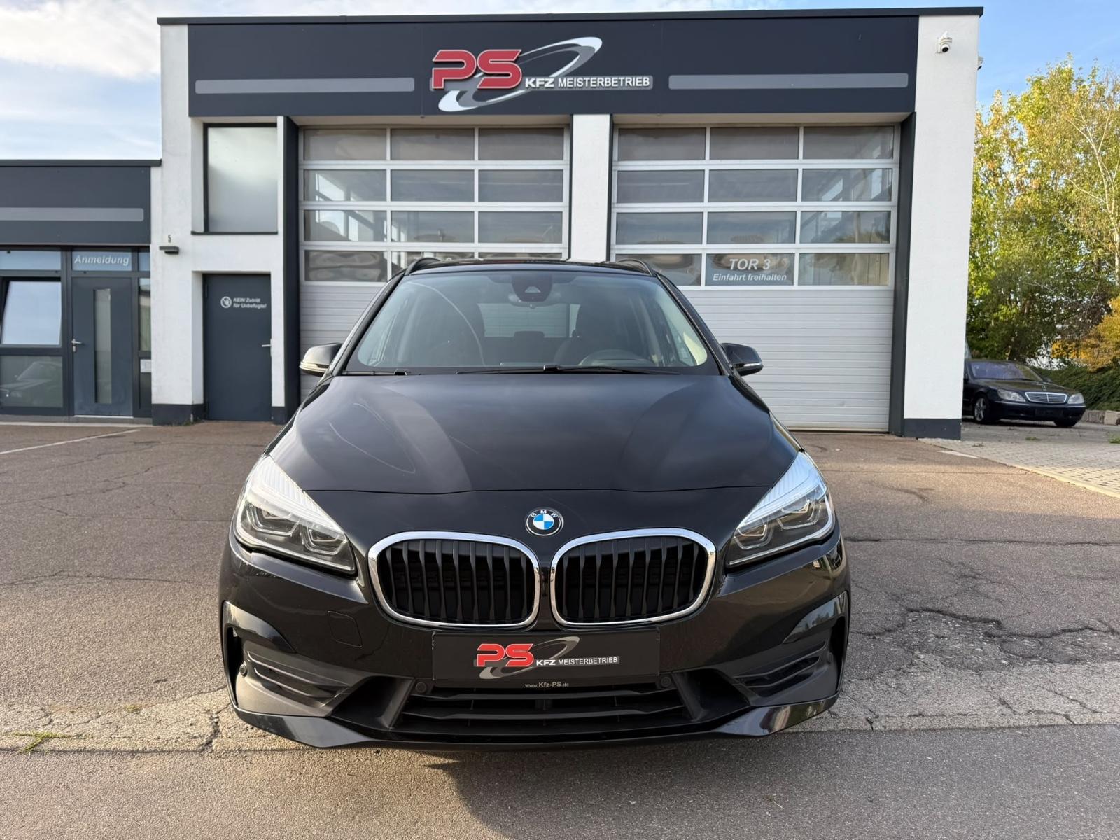 BMW 220d xDrive Gran Tourer 7-Sitze*Kamera*Pano*LED