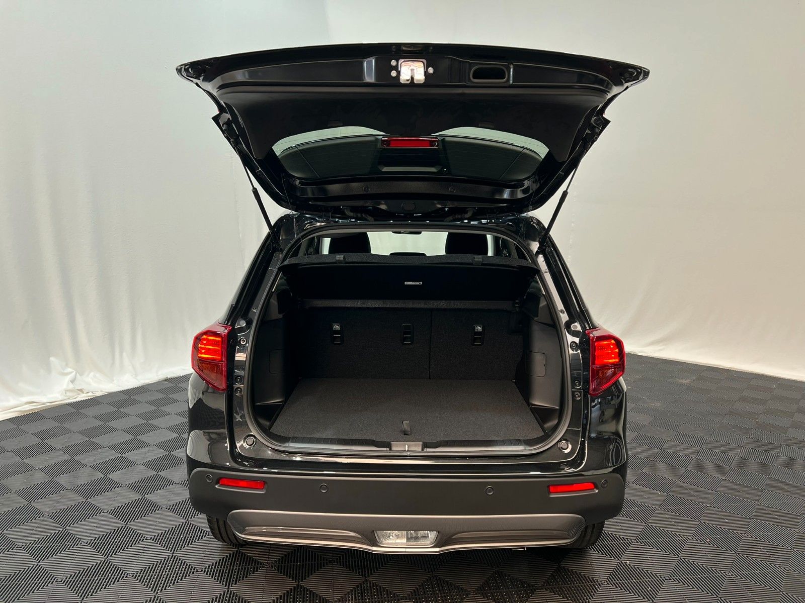 Fahrzeugabbildung Suzuki Vitara 1.4 Mild-Hybrid Comfort 4x4 -
