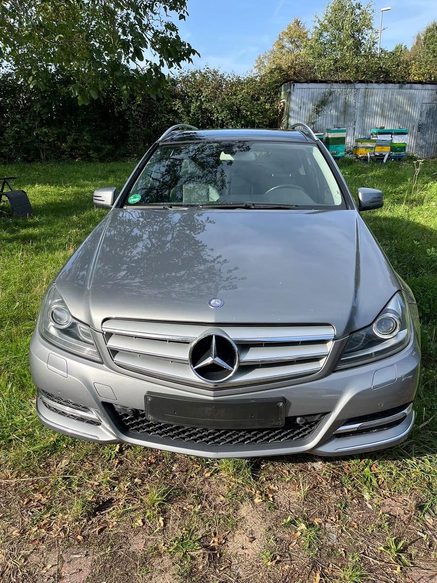 Mercedes-Benz C180, 2011