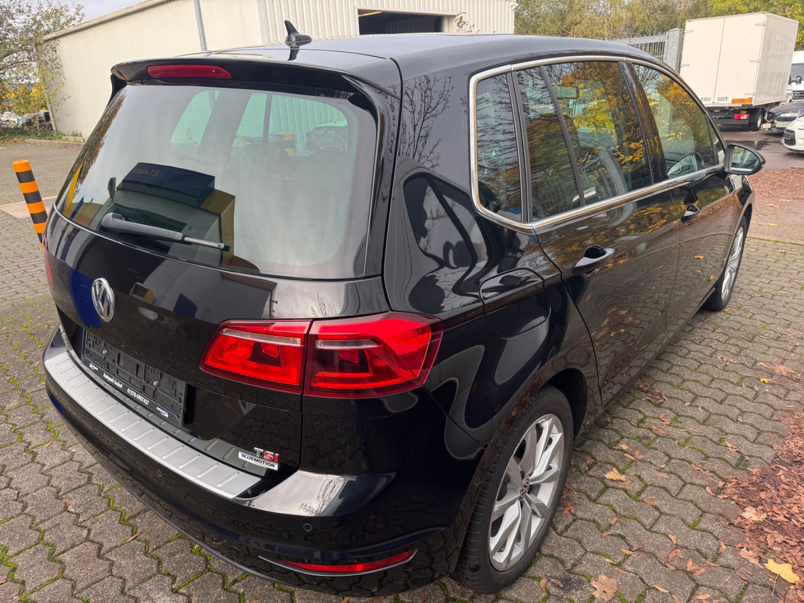 Fahrzeugabbildung Volkswagen Golf Sportsvan VII Highline Panorama+Navi+Xenon