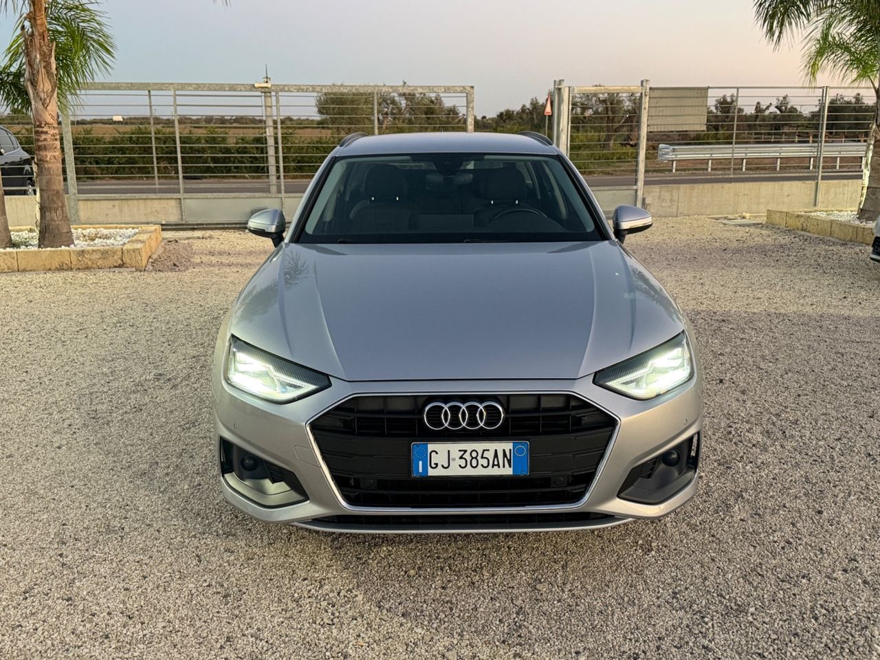Audi A4 Avant 35 TDI/163 CV S tronic imagem 2