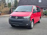 Volkswagen T5 Caravelle 2.0 TDI * 9 Sitzer + 1.Hand - rote Volkswagen T5 Caravelle