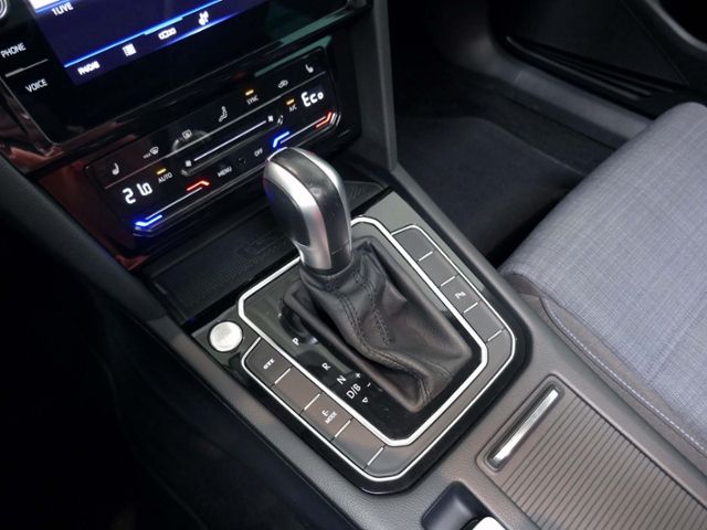 Fahrzeugabbildung Volkswagen Passat Variant GTE 1.4 TSI DSG | LED AHK RFK ACC
