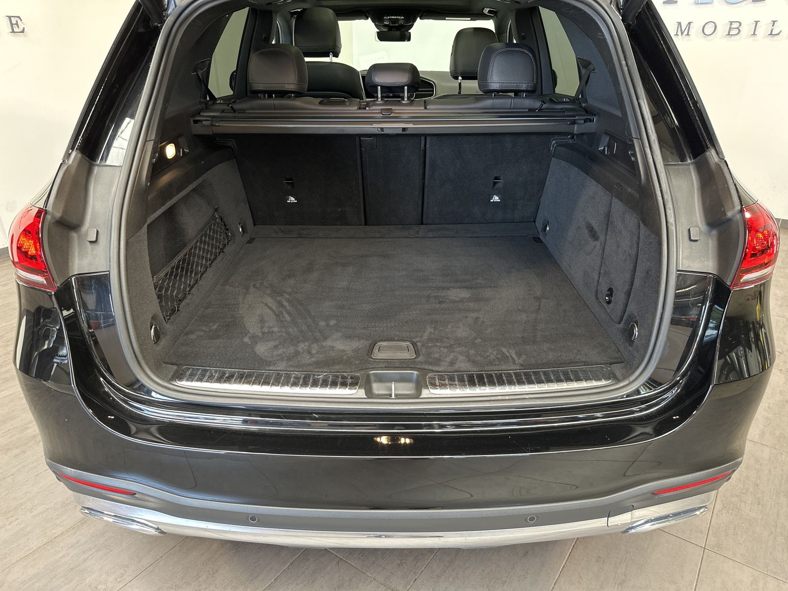 Fahrzeugabbildung Mercedes-Benz GLE 350d 4Matic AMG-Line NAV+LED+AHK+PANO+DISTRO