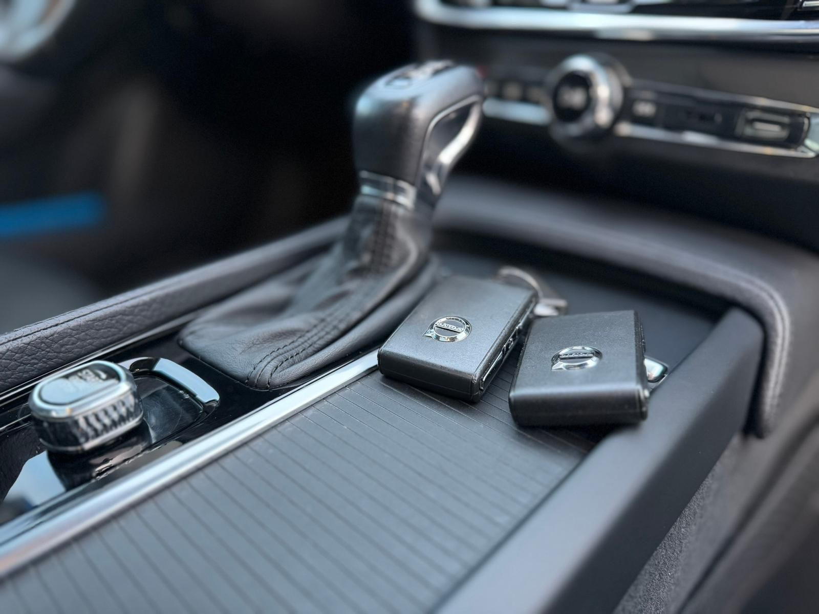 Volvo S90 2.0 D4 Momentum HeadUP 360° Schiebedach foto 19