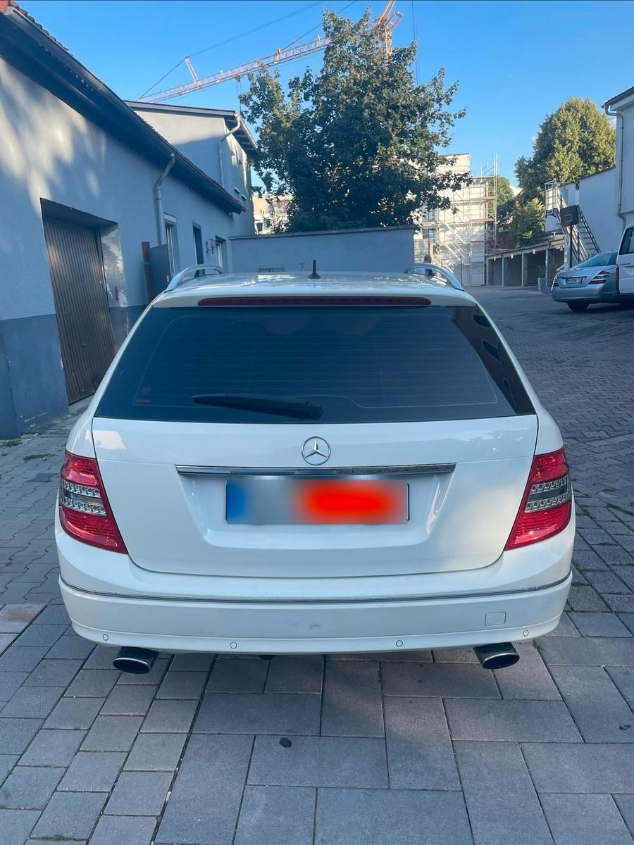 Mercedes-Benz C320 2008 — photo 6