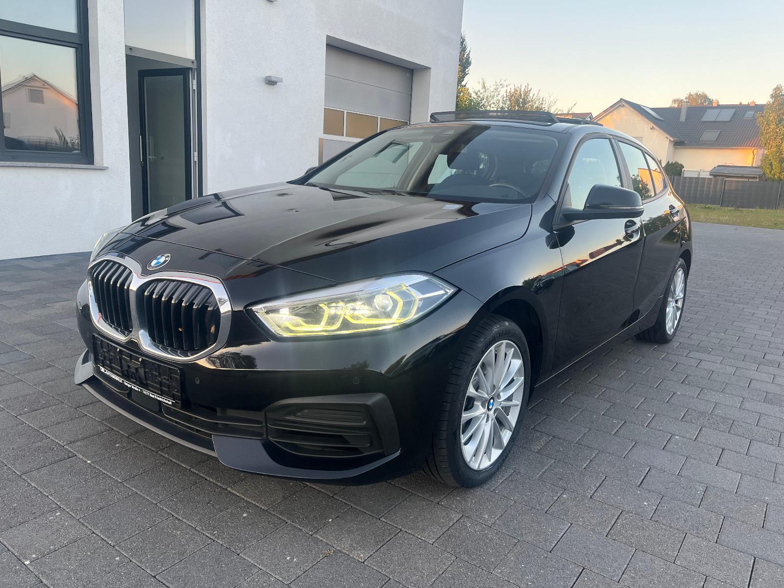 BMW 120 i Limousine*Pano*LED*AHK*Standheizung*1.Hand