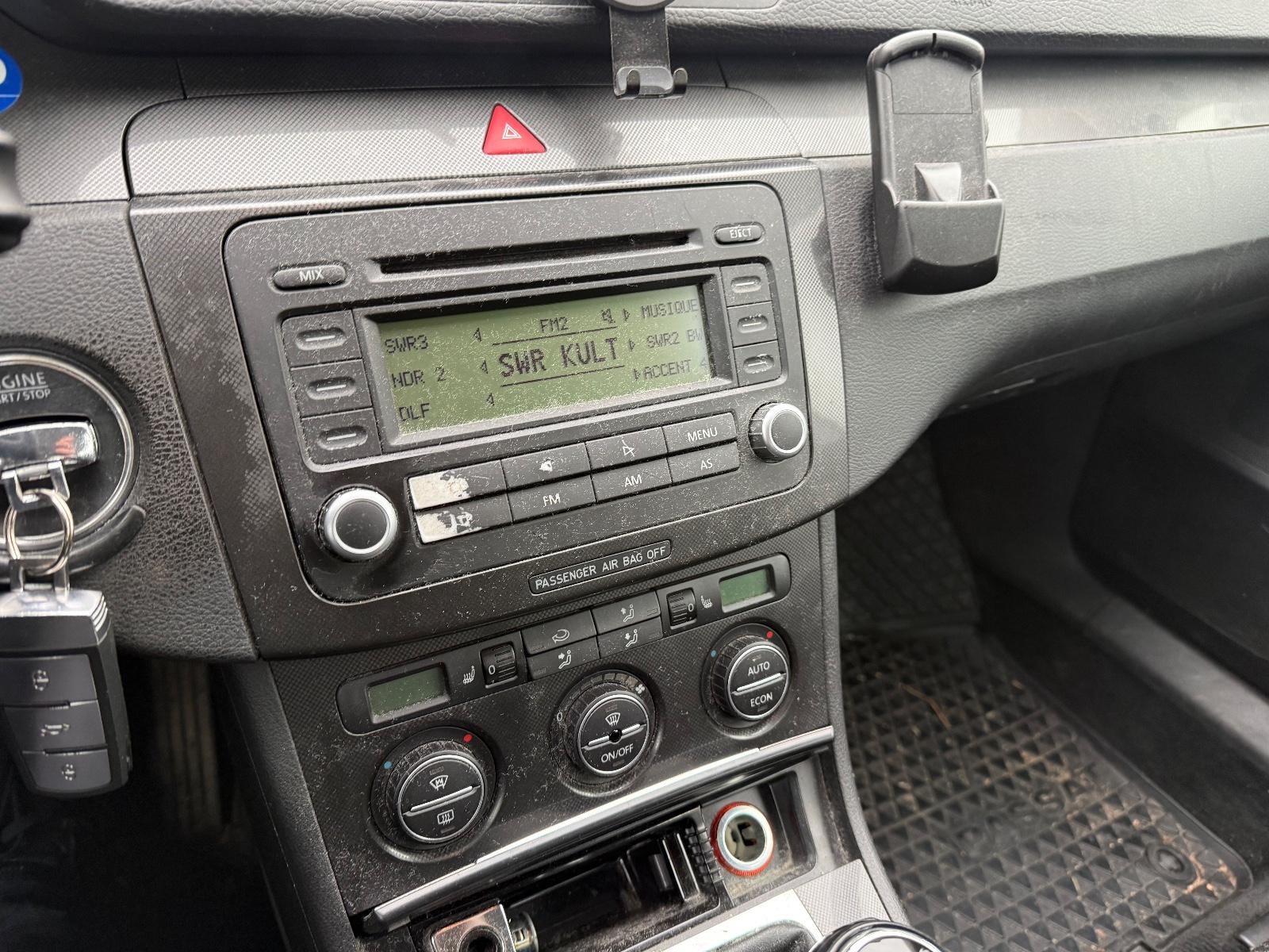 Volkswagen Passat 2006 — photo 13