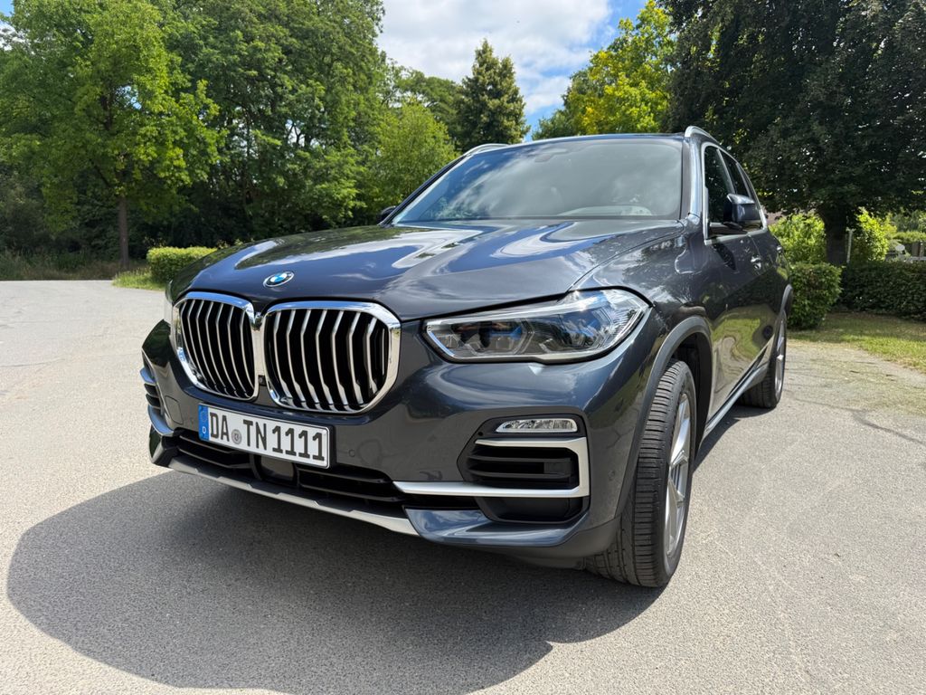 Image of BMW X5