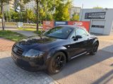 Audi TT Cabrio 1.8 T FINANZIERUNG HIER MÖGLICH - Audi TT aus 2004: Cabrio