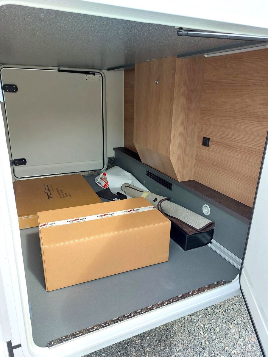 Fahrzeugabbildung Malibu I 460 KB LE comfort Automatik Markise