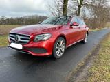 Mercedes-Benz E 400 4MATIC T AVANTGARDE Autom. AVANTGARDE - rote Mercedes-Benz E 400