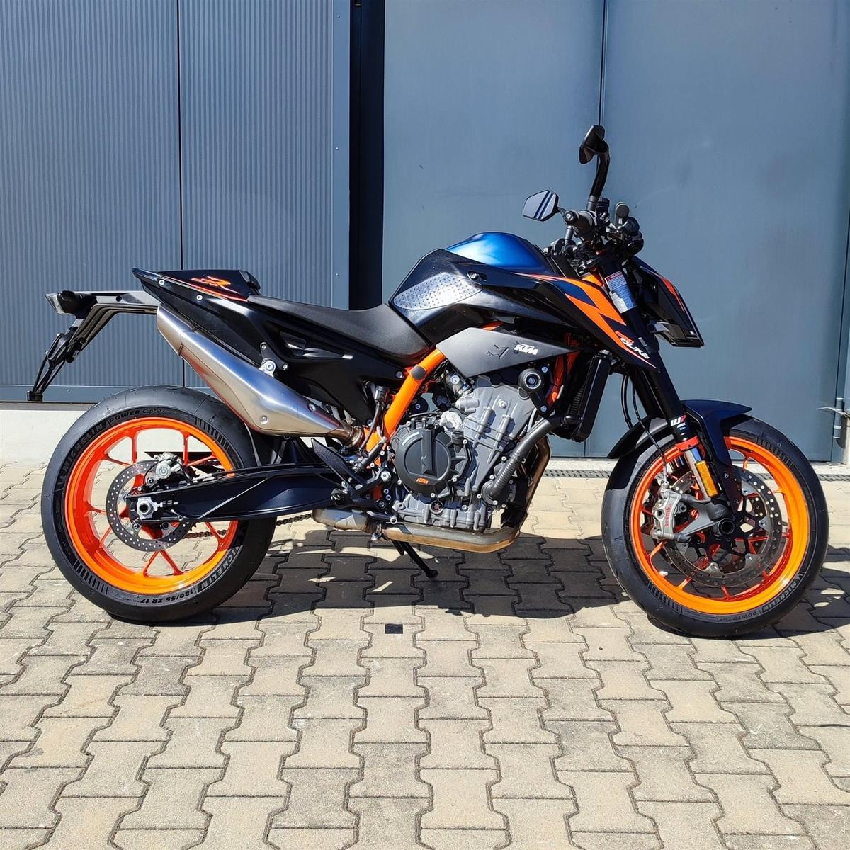 KTM 890 Duke R inkl.TechPack