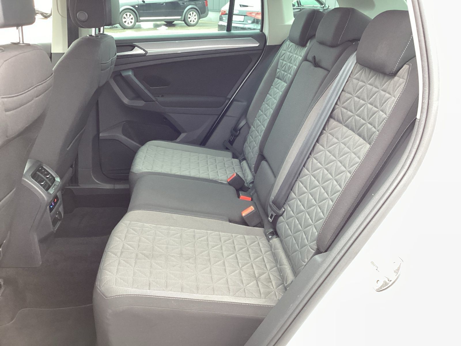 Volkswagen Tiguan - Bild 11