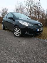Mazda 2 DE 1,3 - Mazda 121 mit Benzin-Antrieb: Kleinwagen