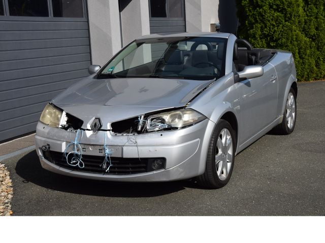 Renault Megane 1,9 dCi Leder Navi Xenon Pano Klimaauto.