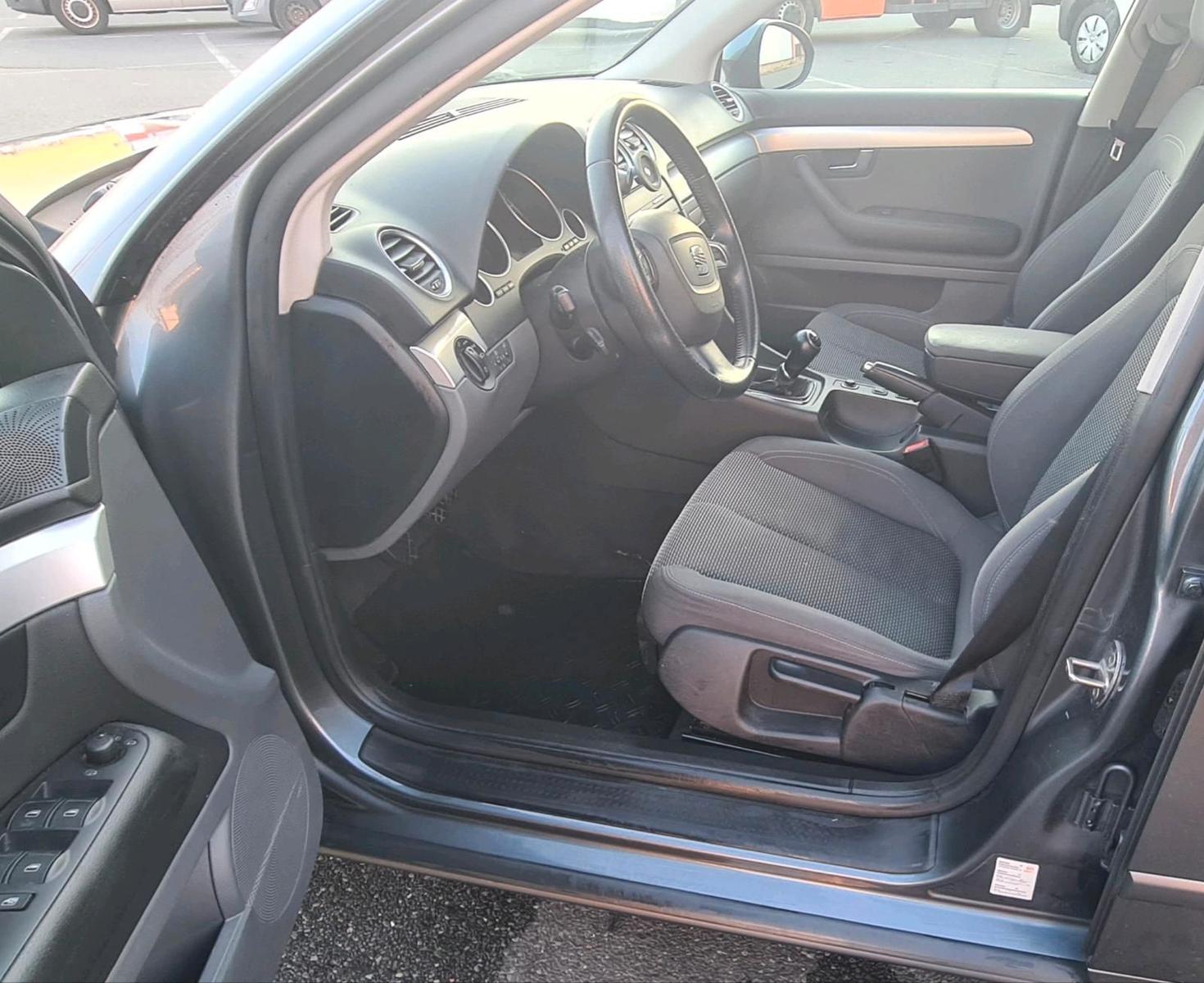 Seat Exeo 2012 — photo 10