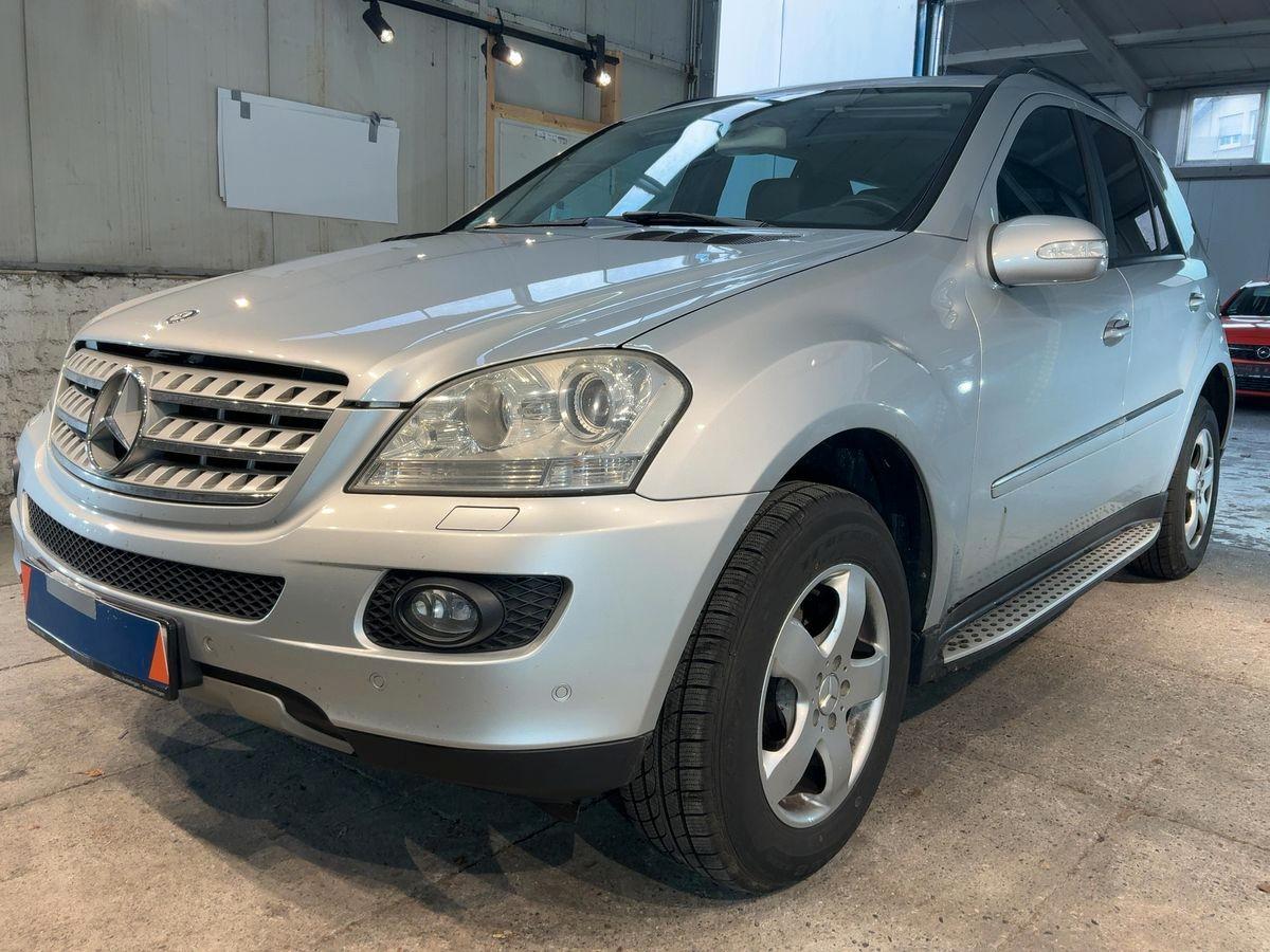 Mercedes-Benz ML 320 Schiebedach, Leder,Navi, Scheckheft