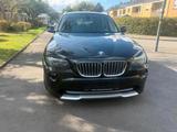 BMW X1 SDrive 18D 2.0 leter Diesel Automat... - BMW X-Reihe: Van