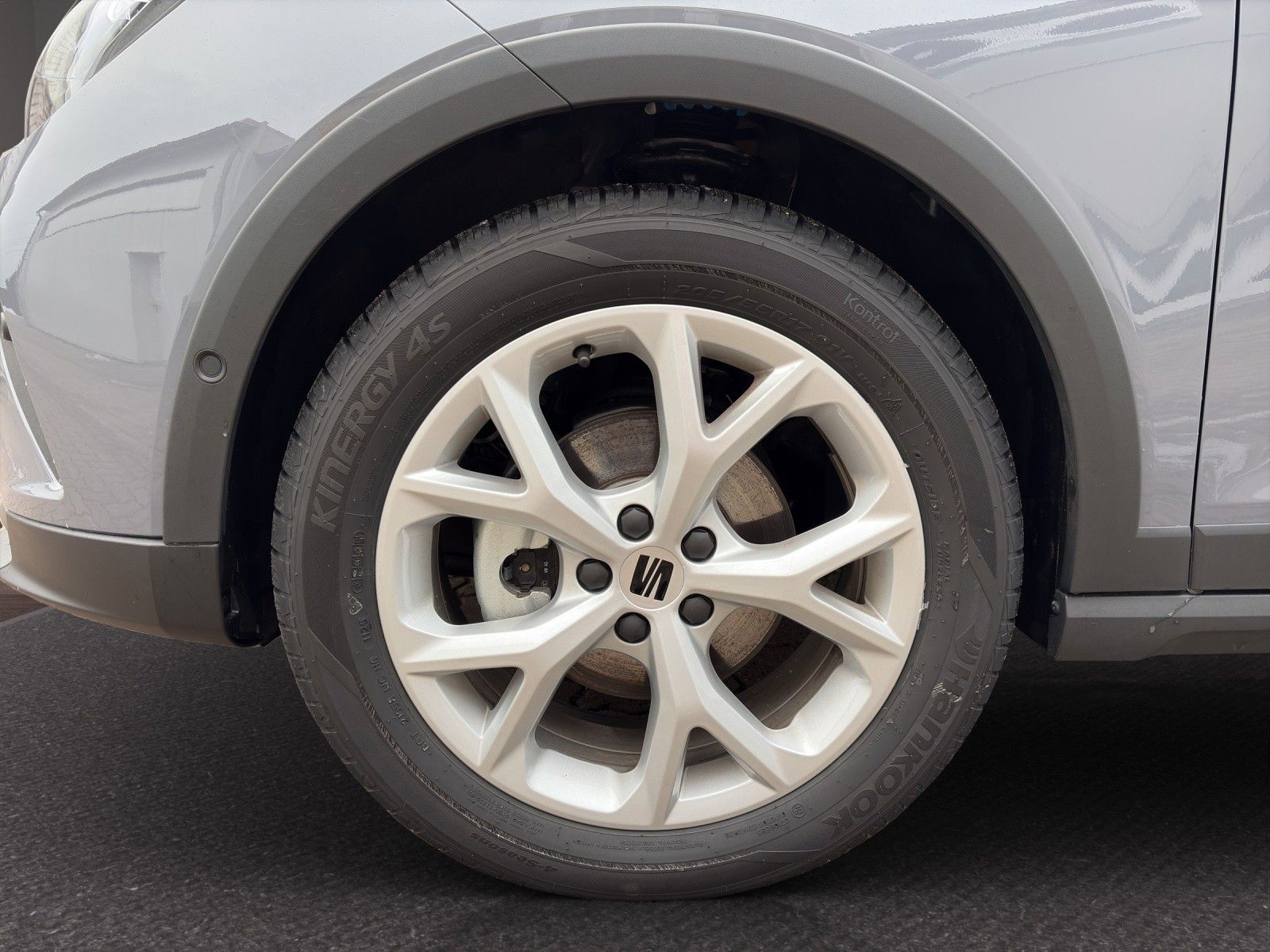 Fahrzeugabbildung SEAT Arona 1.0 TSI FR DSG ACC/SHZ/GJR/DAB/APPLE