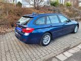 BMW 318i Touring Advantage Advantage - blaue BMW 318