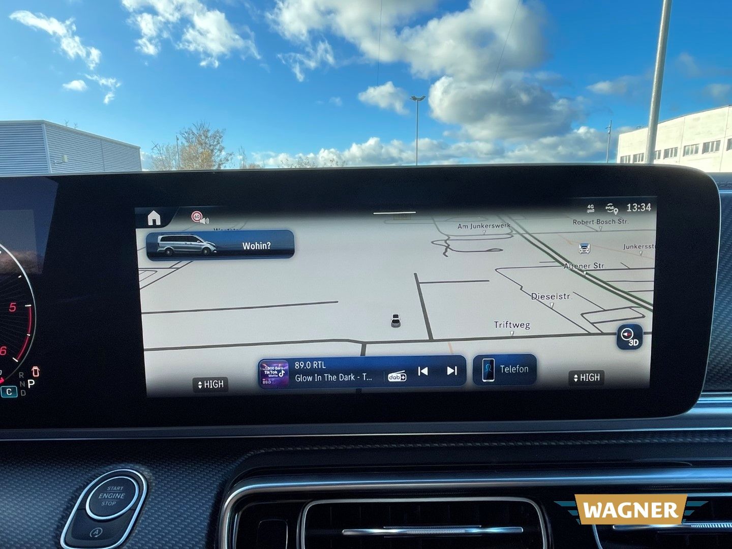 Fahrzeugabbildung Mercedes-Benz V 300 d AMG EXCLUSIVE EDITION 4MATIC lang Voll V
