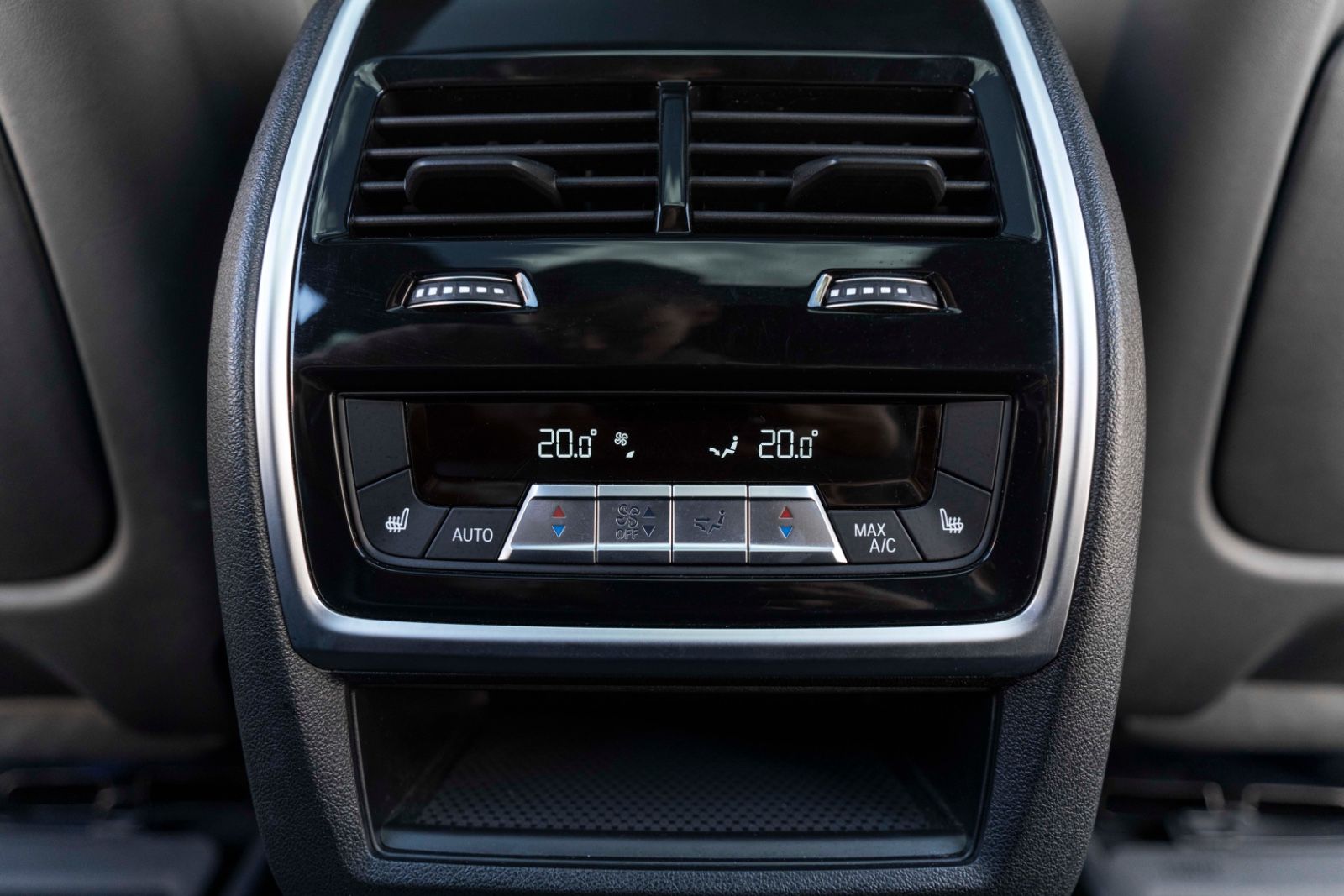 Fahrzeugabbildung BMW X5 M Competition B&W HUD 360 MASSAGE CARPLAY ACC
