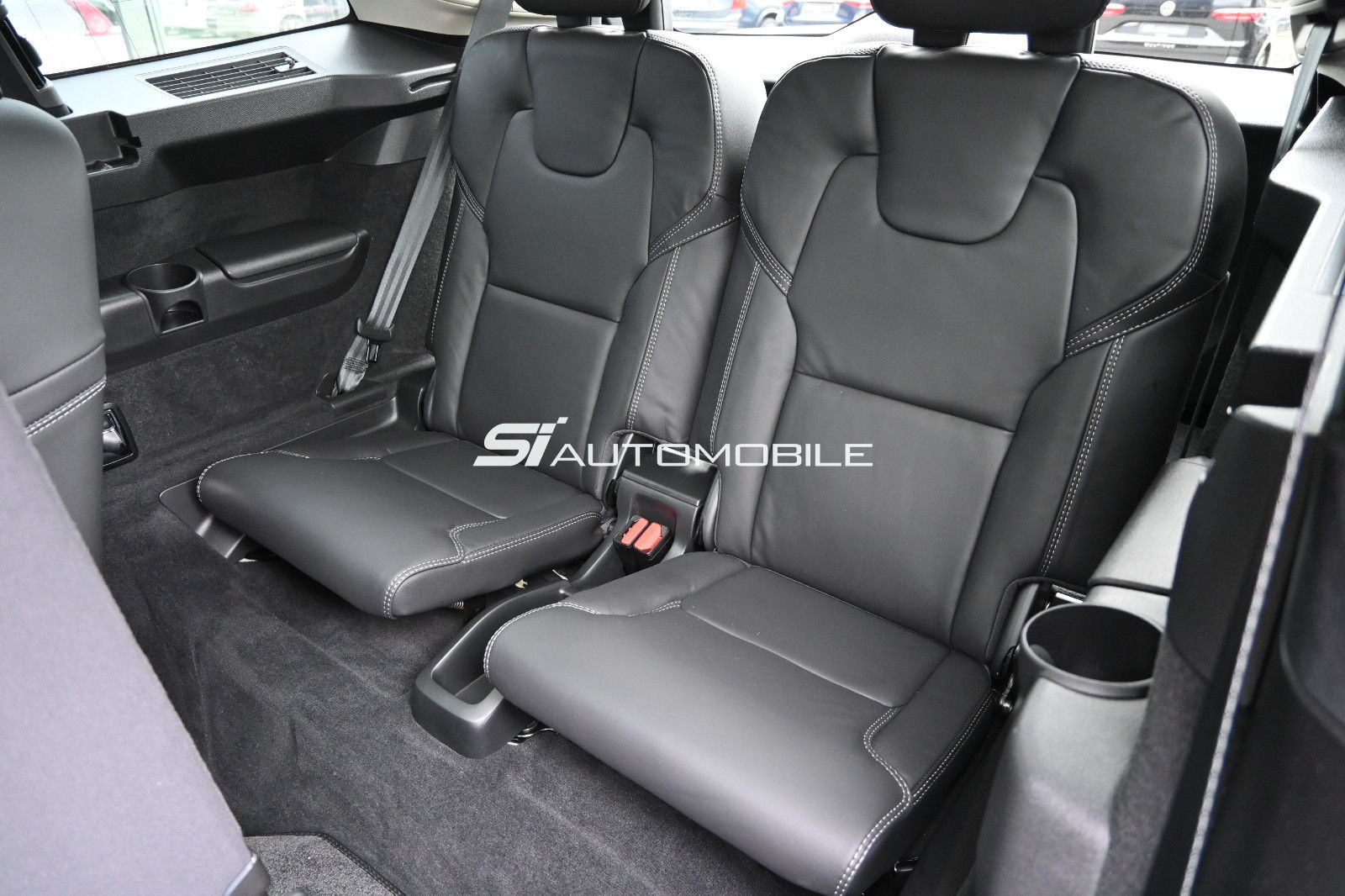 Fahrzeugabbildung Volvo XC90 T8 AWD Re Ultimate Bright °B&W°FOUR-C°VOLL!