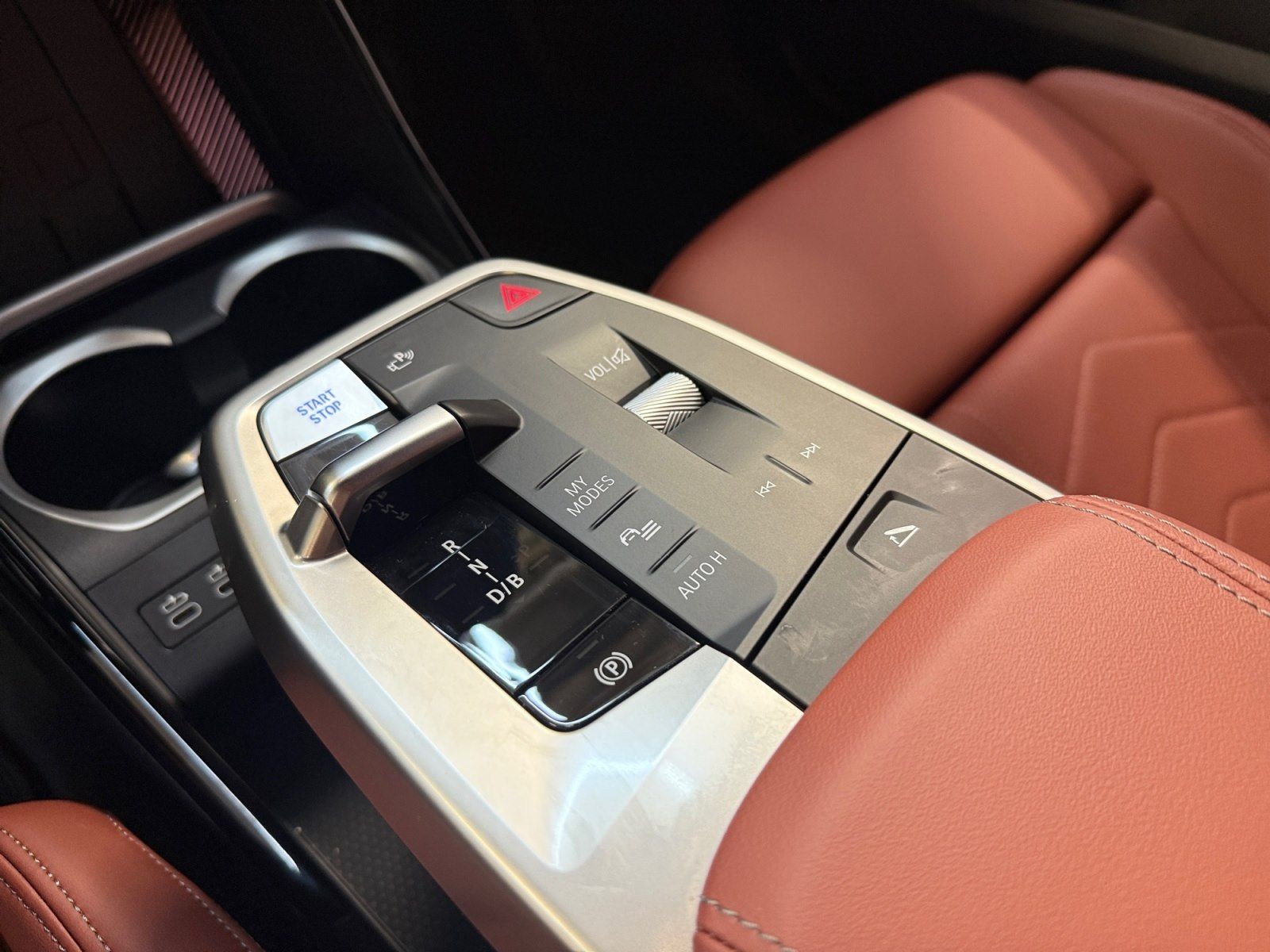 BMW iX2 - Bild 10
