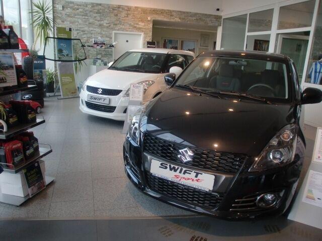 showroom-image-bottom