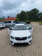 Skoda Octavia 2.0 TSI RS Combi RS KW, MbDesign, Klappe - Skoda Gebrauchtwagen in Bayreuth
